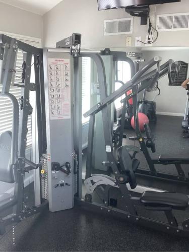 Commercial Fitness Equipment Repair Dfw August 2024 00088