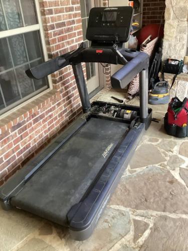 commercial-fitness-equipment-repair-dfw-service-first-tx-3-31-2025-19 (1)